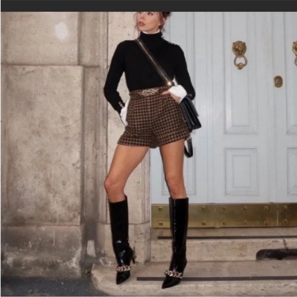 NET Limited Edition Zara Black Knee High Boots with Gold Chain Detail